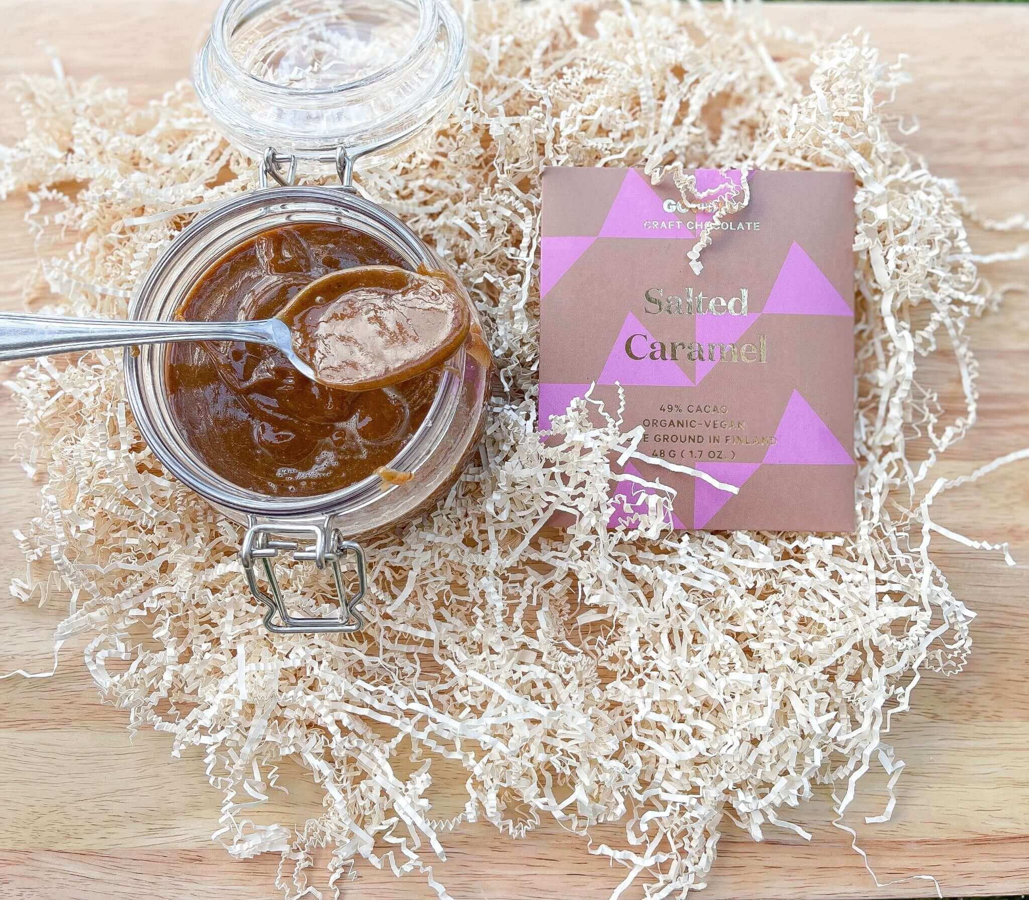Salted Caramel suklaa 49% Olet tärkeä -erikoispainos