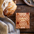 Load image into Gallery viewer, Cinnamon roll organic chocolate
